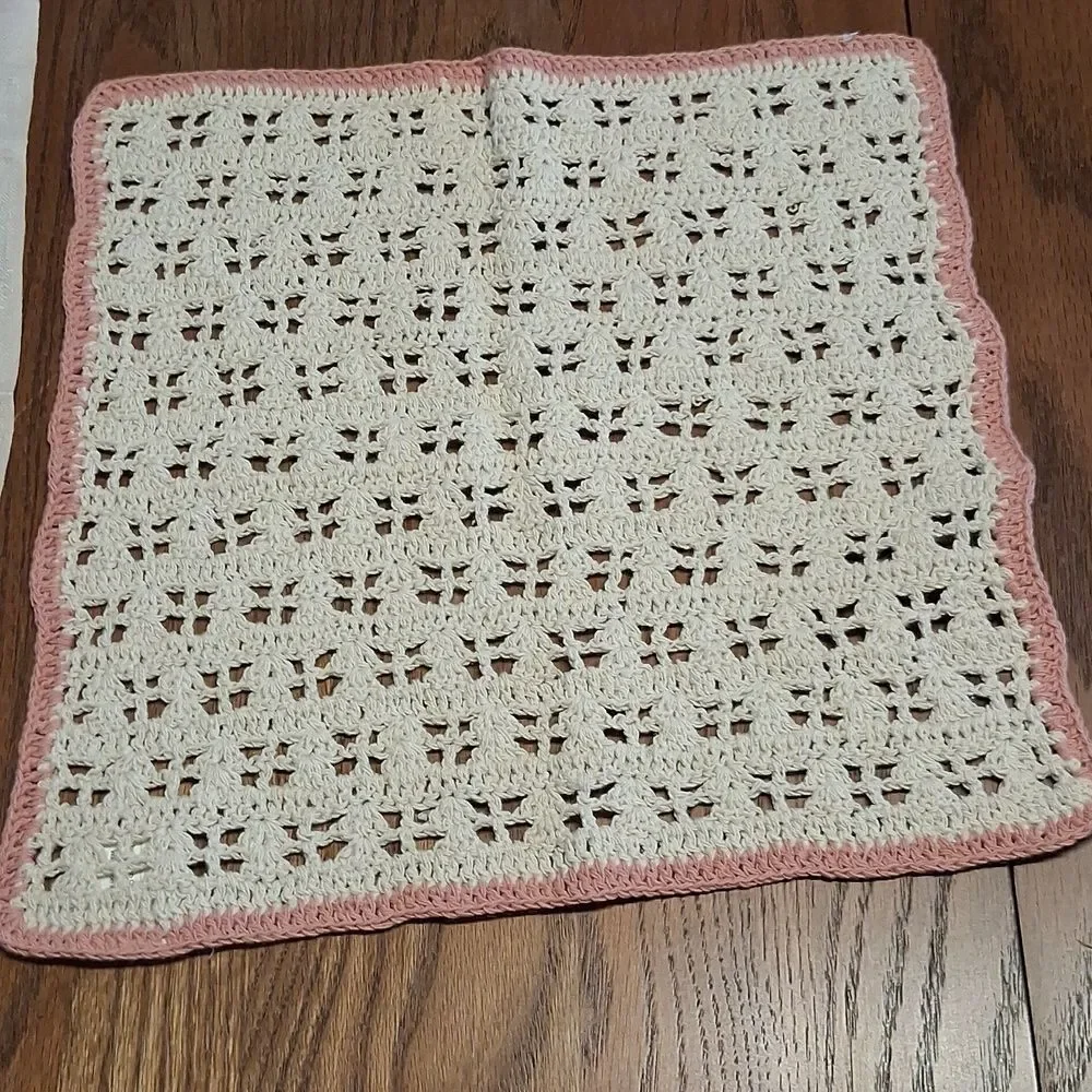 Vintage Embroidered Tea Towel & Crocheted Wash Cloth.‎